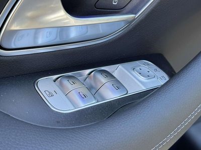 2026 Mercedes-Benz GLE — photo 18 view