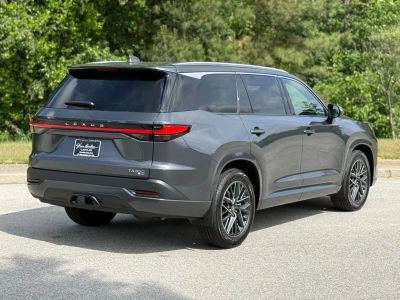 2025 Lexus TX - Photo 11