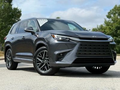 2025 Lexus TX - Photo 2