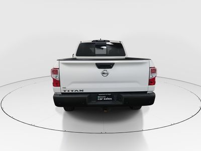 2022 Nissan Titan - Photo 6