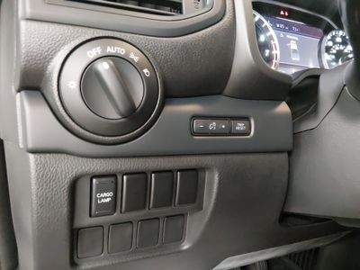 2022 Nissan Titan - Photo 13