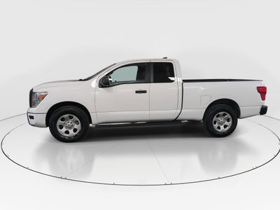 2022 Nissan Titan - Photo 4