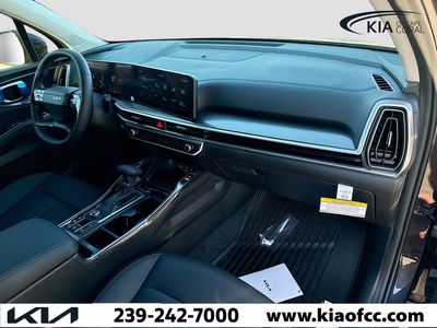 2026 Kia Sorento — photo 13 view