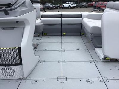2025 Sea-Doo Switch Sport Compact - 170 hp Painted - Photo 9