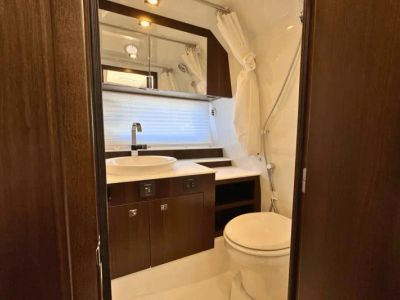 2025 Cruisers Yachts 42 GLS Outboard - Photo 20