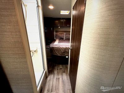 2019 Jayco Redhawk — photo 16 view