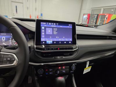 2026 Jeep Compass - Photo 21