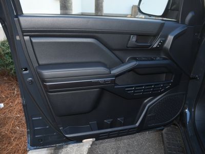 2026 Toyota 4Runner i-FORCE MAX - Photo 5