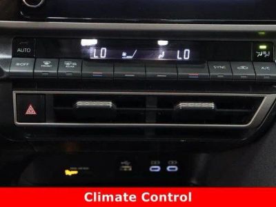 2025 Toyota Camry FWD - Photo 19