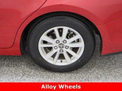 2025 Toyota Camry FWD - Photo 10