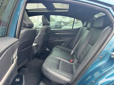 2025 Toyota Camry XSE - Photo 15