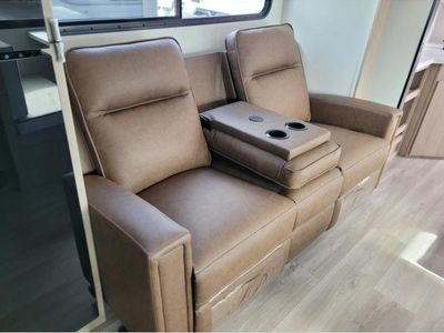 2026 Grand Design Imagine XLS - Photo 9