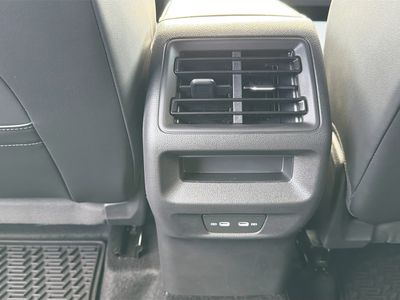 2026 Volkswagen Tiguan - Photo 20