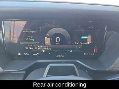 2025 GMC Acadia - Photo 18