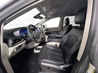 2023 Chrysler Pacifica - Photo 12