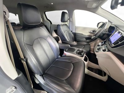 2023 Chrysler Pacifica - Photo 27