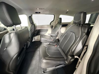 2023 Chrysler Pacifica - Photo 25