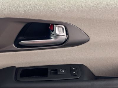 2023 Chrysler Pacifica - Photo 28