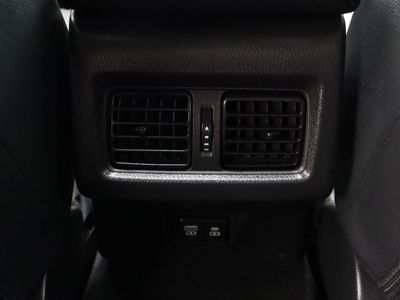 2025 Toyota Camry FWD - Photo 30