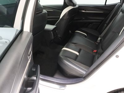 2025 Toyota Camry FWD - Photo 29