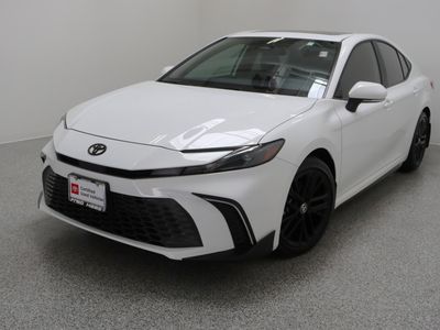 2025 Toyota Camry FWD - Photo 2