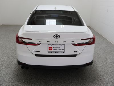 2025 Toyota Camry FWD - Photo 8