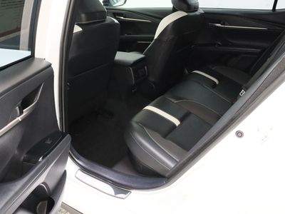 2025 Toyota Camry FWD - Photo 28