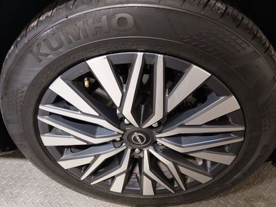 2024 Nissan Altima — photo 10 view