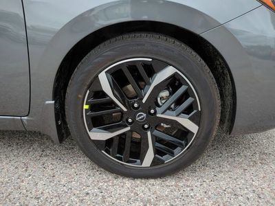 2025 Nissan Versa - Photo 11