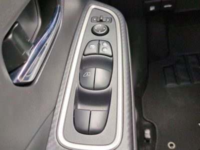 2025 Nissan Versa - Photo 21