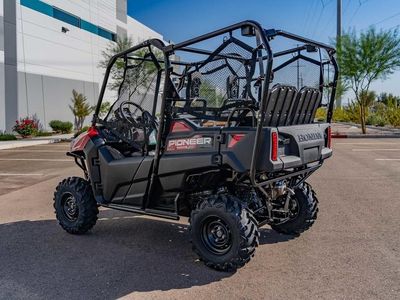 2026 Honda Pioneer 700-4 - Photo 5