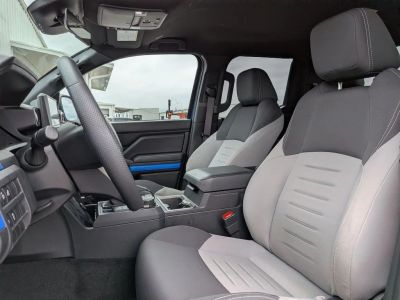 2025 Toyota Tacoma - Photo 12