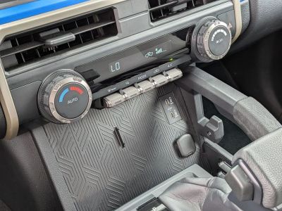 2025 Toyota Tacoma - Photo 14