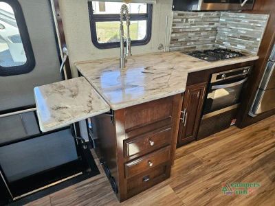 2017 Forest River RV Georgetown — photo 14 view