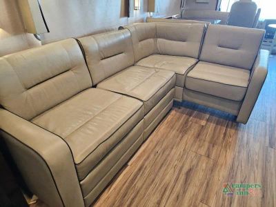 2017 Forest River RV Georgetown — photo 35 view
