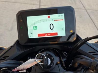 2025 Honda CB500F - Photo 12