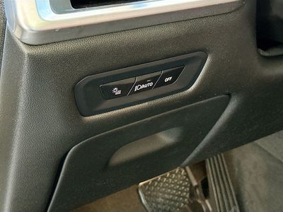 2024 BMW X5 — photo 10 view