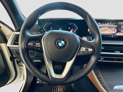 2024 BMW X5 — photo 11 view