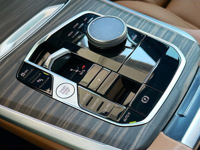 2024 BMW X5 — photo 17 view