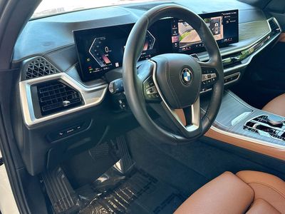 2024 BMW X5 — photo 9 view