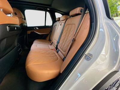 2024 BMW X5 — photo 25 view