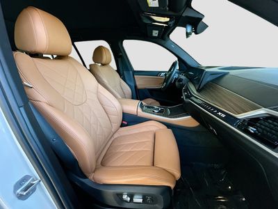 2024 BMW X5 — photo 29 view