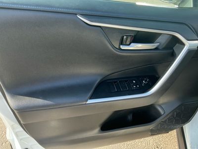 2021 Toyota RAV4 — photo 15 view