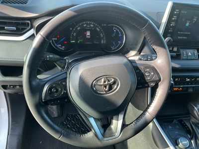 2021 Toyota RAV4 — photo 13 view