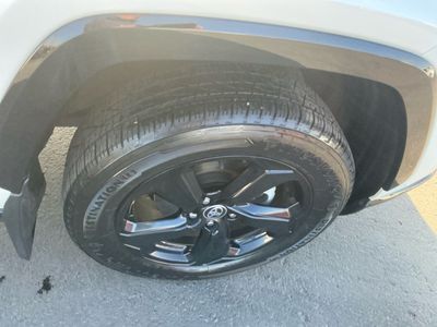 2021 Toyota RAV4 — photo 22 view