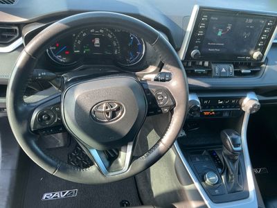 2021 Toyota RAV4 — photo 14 view