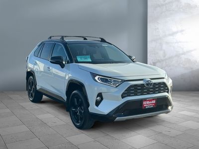 2021 Toyota RAV4 — photo 8 view