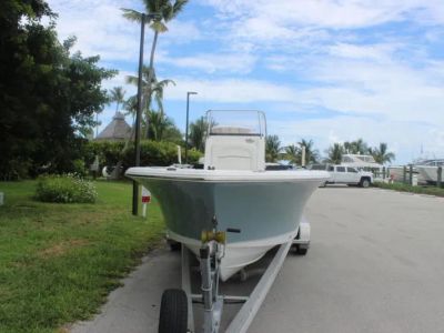 2021 Sea Hunt Ultra 229 — side profile view