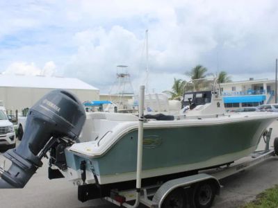 2021 Sea Hunt Ultra 229 — detail view