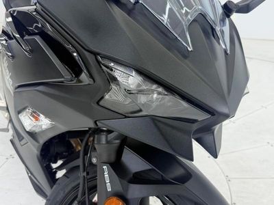 2026 Kawasaki Ninja 500 Metallic Flat Spark Black — photo 15 view